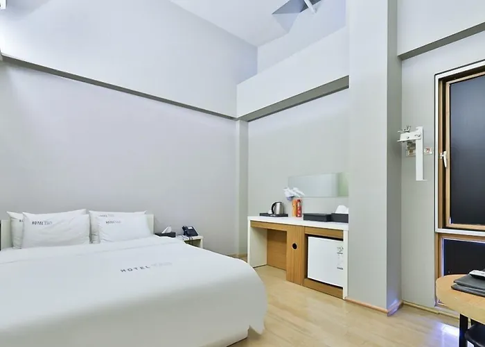 Hotel Tao 3*