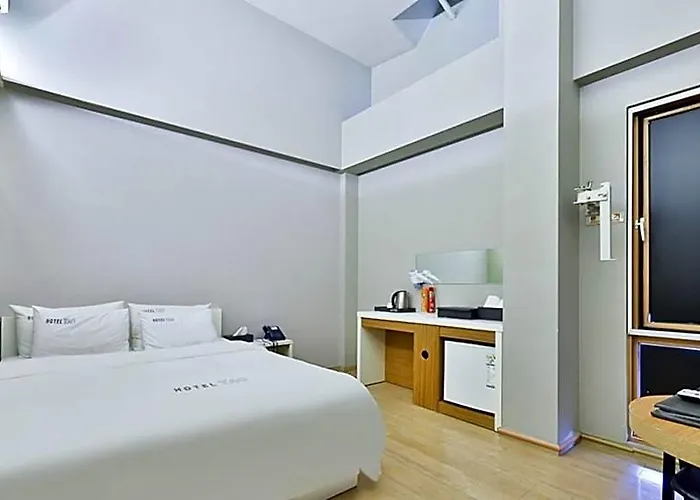 Hotel Tao 3*